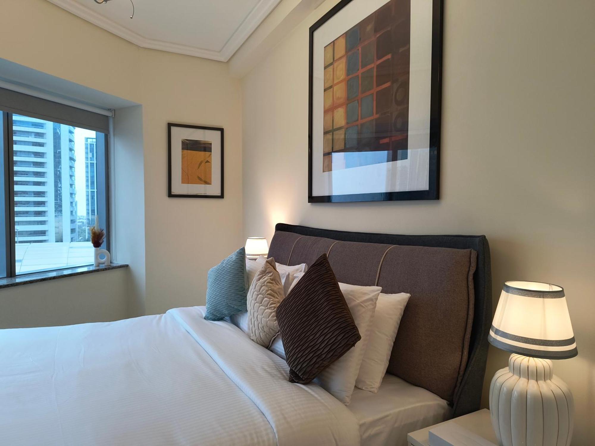 דובאי Trinity Holiday Homes - Sheikh Zayed Road Near To Financial Center Metro Station מראה חיצוני תמונה