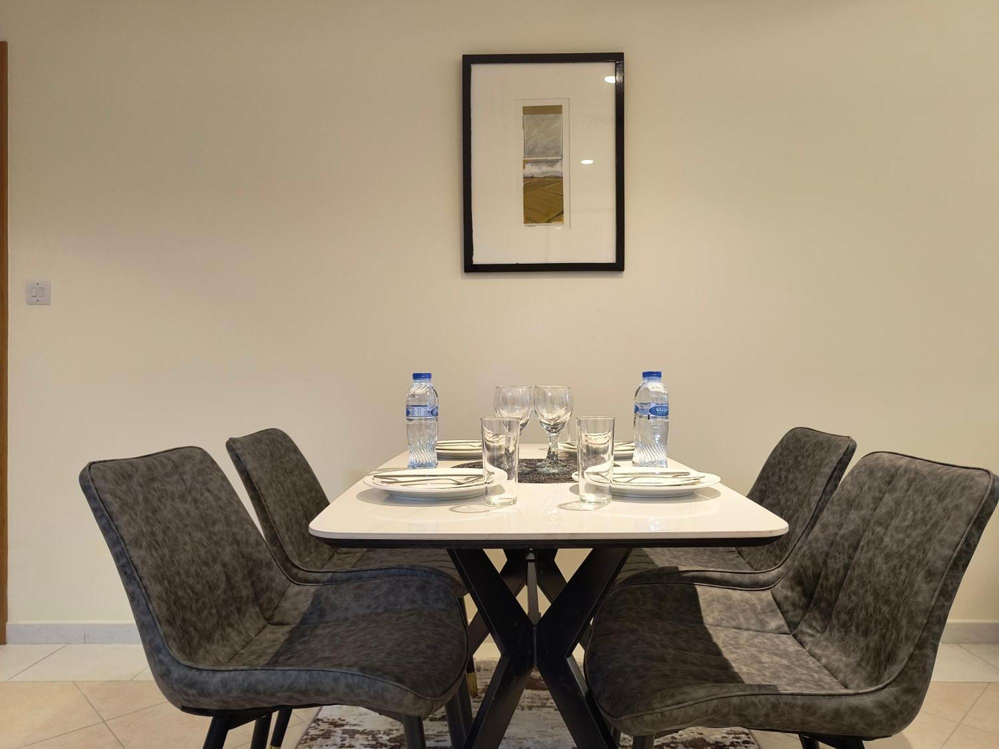 דובאי Trinity Holiday Homes - Sheikh Zayed Road Near To Financial Center Metro Station מראה חיצוני תמונה