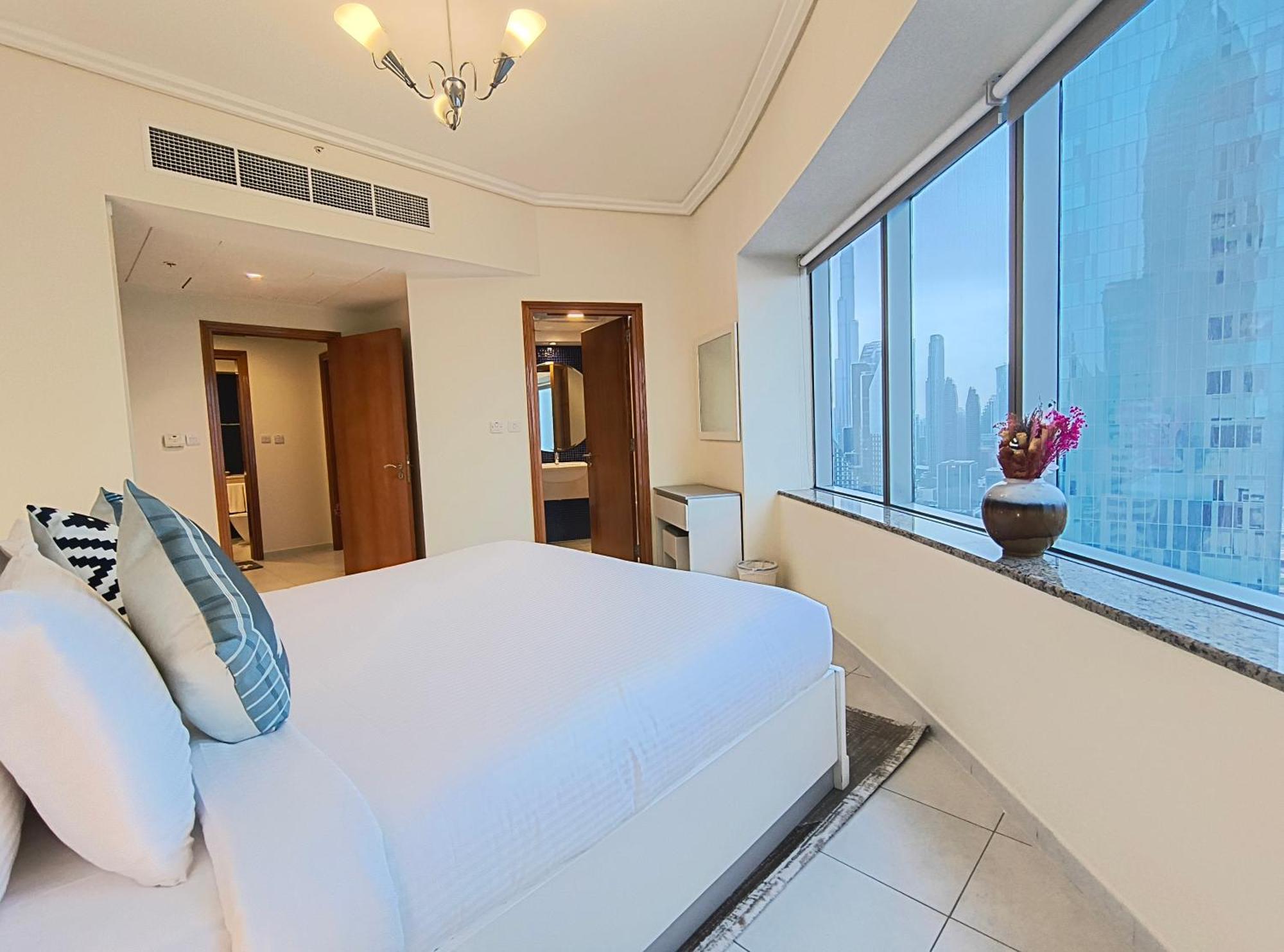דובאי Trinity Holiday Homes - Sheikh Zayed Road Near To Financial Center Metro Station מראה חיצוני תמונה