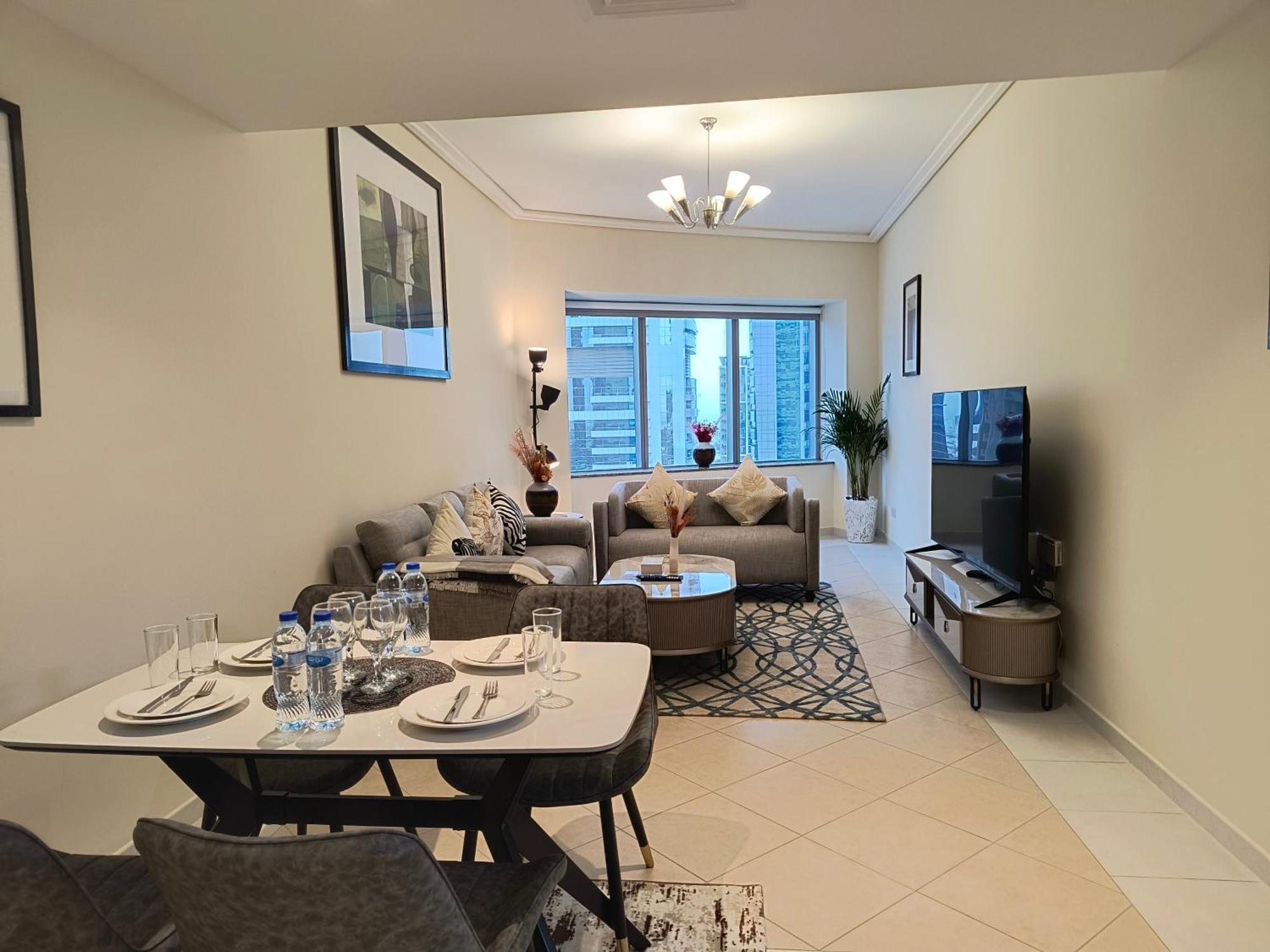 דובאי Trinity Holiday Homes - Sheikh Zayed Road Near To Financial Center Metro Station מראה חיצוני תמונה