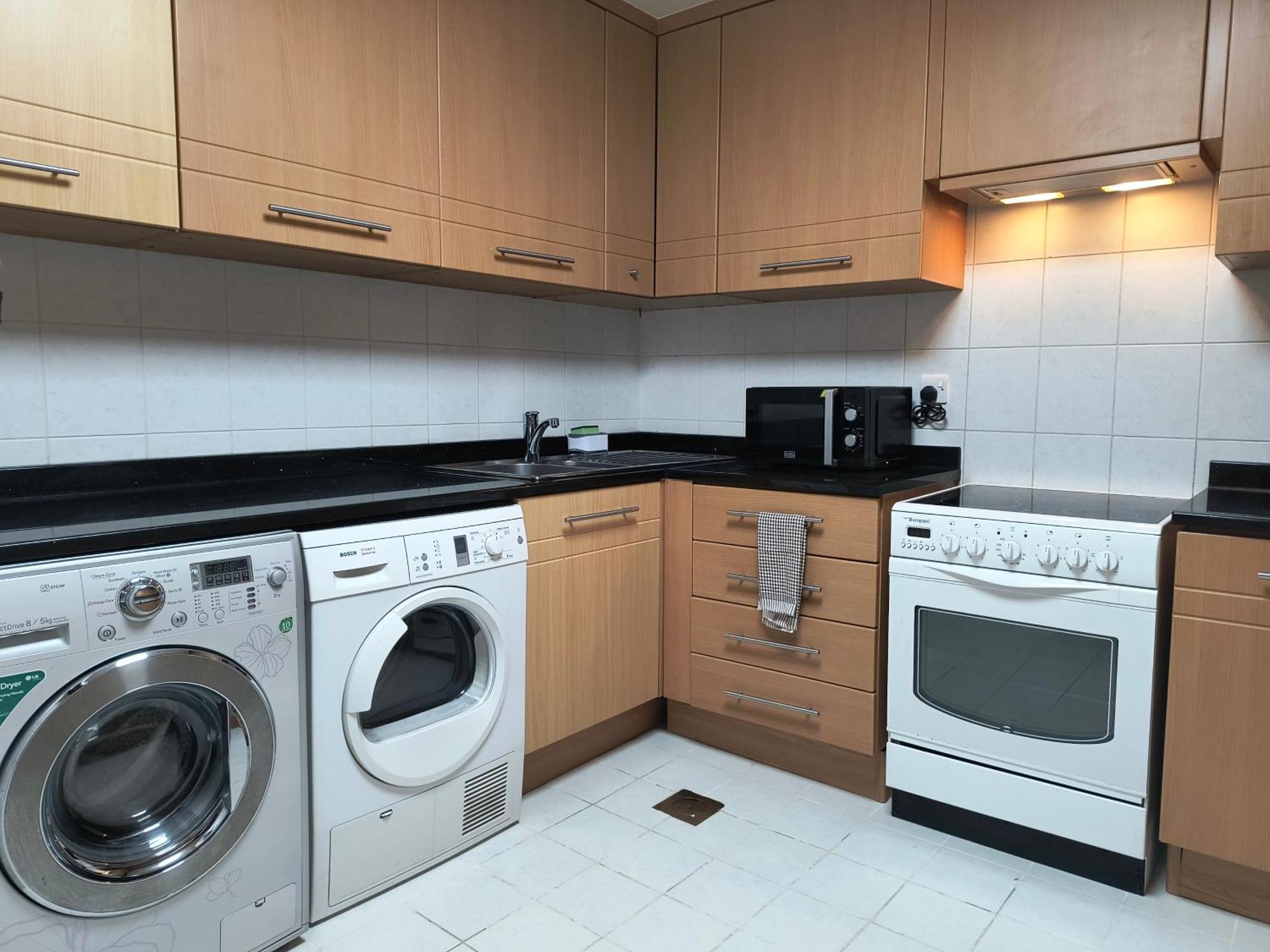 דובאי Trinity Holiday Homes - Sheikh Zayed Road Near To Financial Center Metro Station מראה חיצוני תמונה