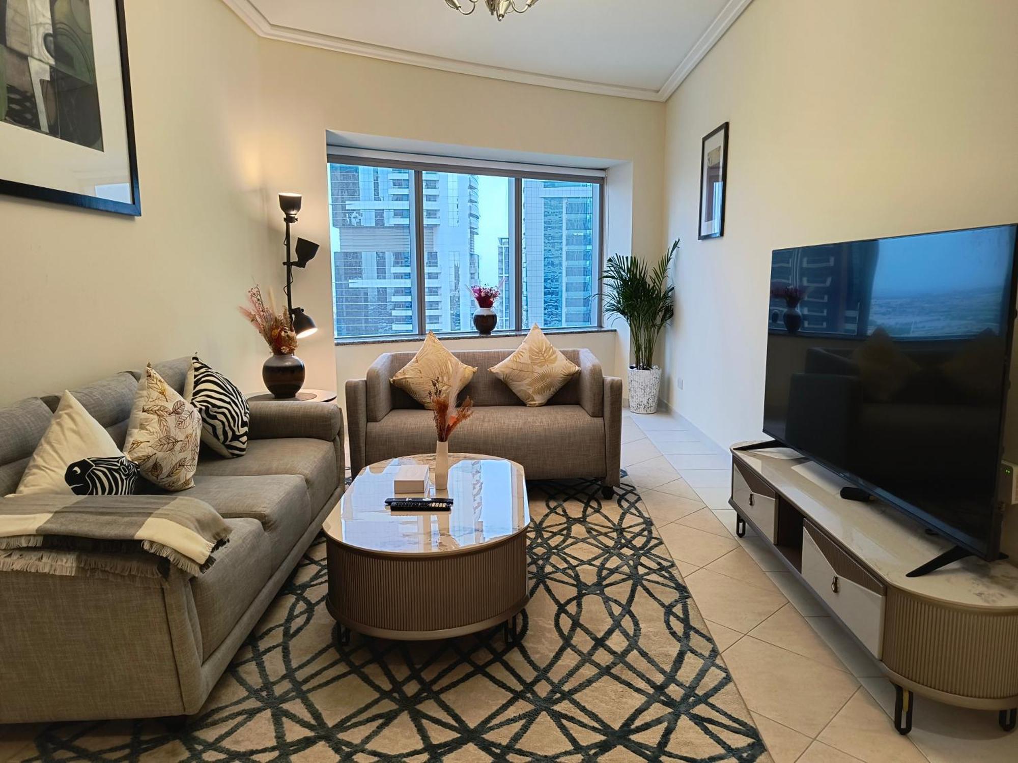 דובאי Trinity Holiday Homes - Sheikh Zayed Road Near To Financial Center Metro Station מראה חיצוני תמונה
