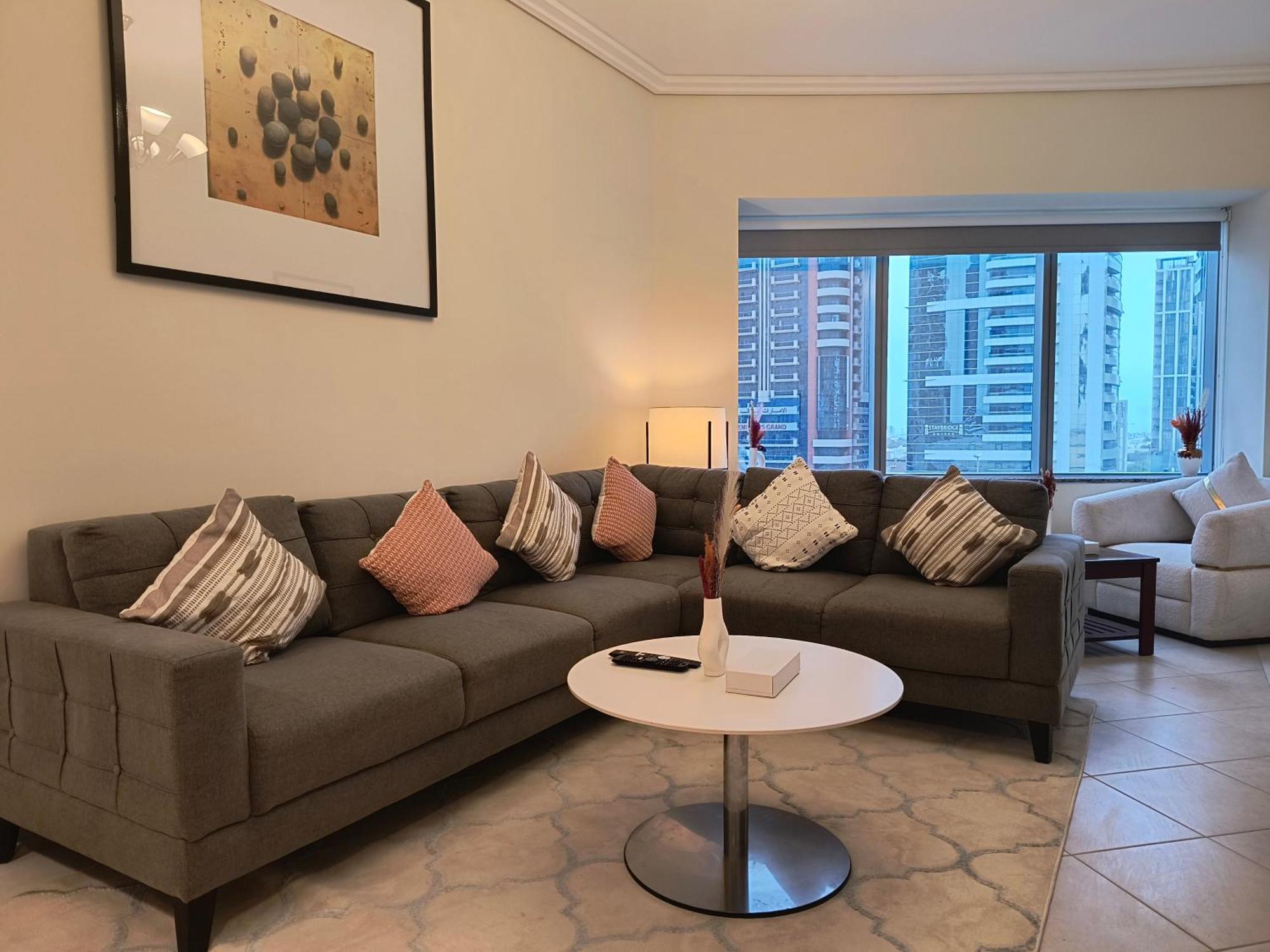 דובאי Trinity Holiday Homes - Sheikh Zayed Road Near To Financial Center Metro Station מראה חיצוני תמונה