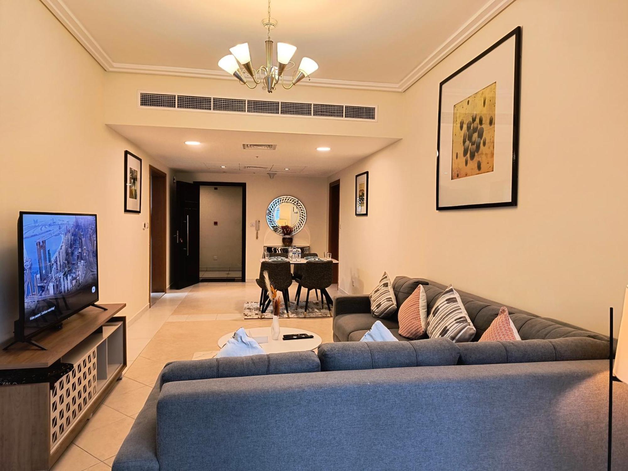 דובאי Trinity Holiday Homes - Sheikh Zayed Road Near To Financial Center Metro Station מראה חיצוני תמונה